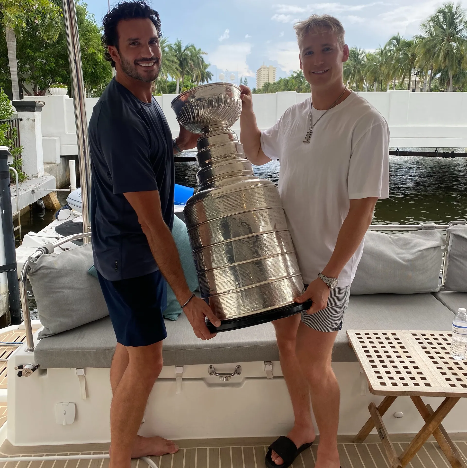 **SUMMER RATES* Luxury Power Catamaran FUEL, CAPTAIN AND STEW INCLUDED