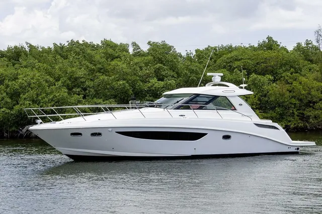 Rent a SEA RAY BOATS express cruiser in Fort Lauderdale, FL near me