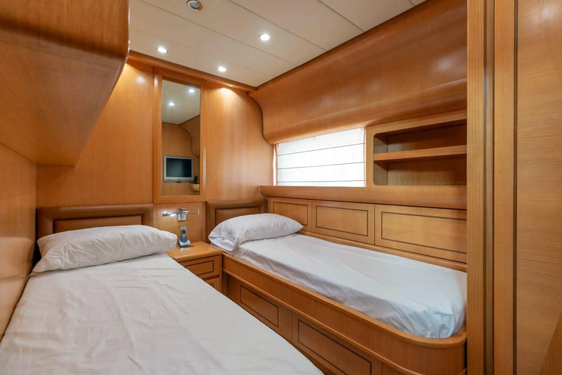 95ft Leopard Pershing Mega Yacht w/Water Toys