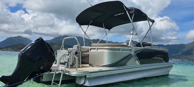 Rent a AVALON PONTOONS pontoon in Kaneohe, HI near me