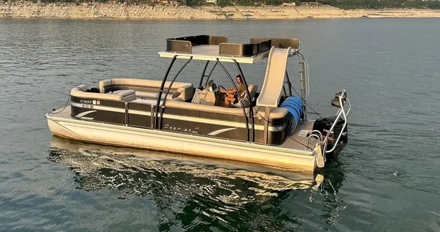 Rent a Premier Marine pontoon in Austin, TX near me