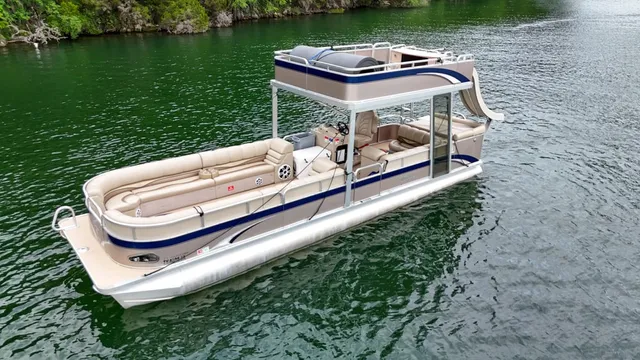 Rent a Tahoe Pontoons pontoon in Austin, TX near me