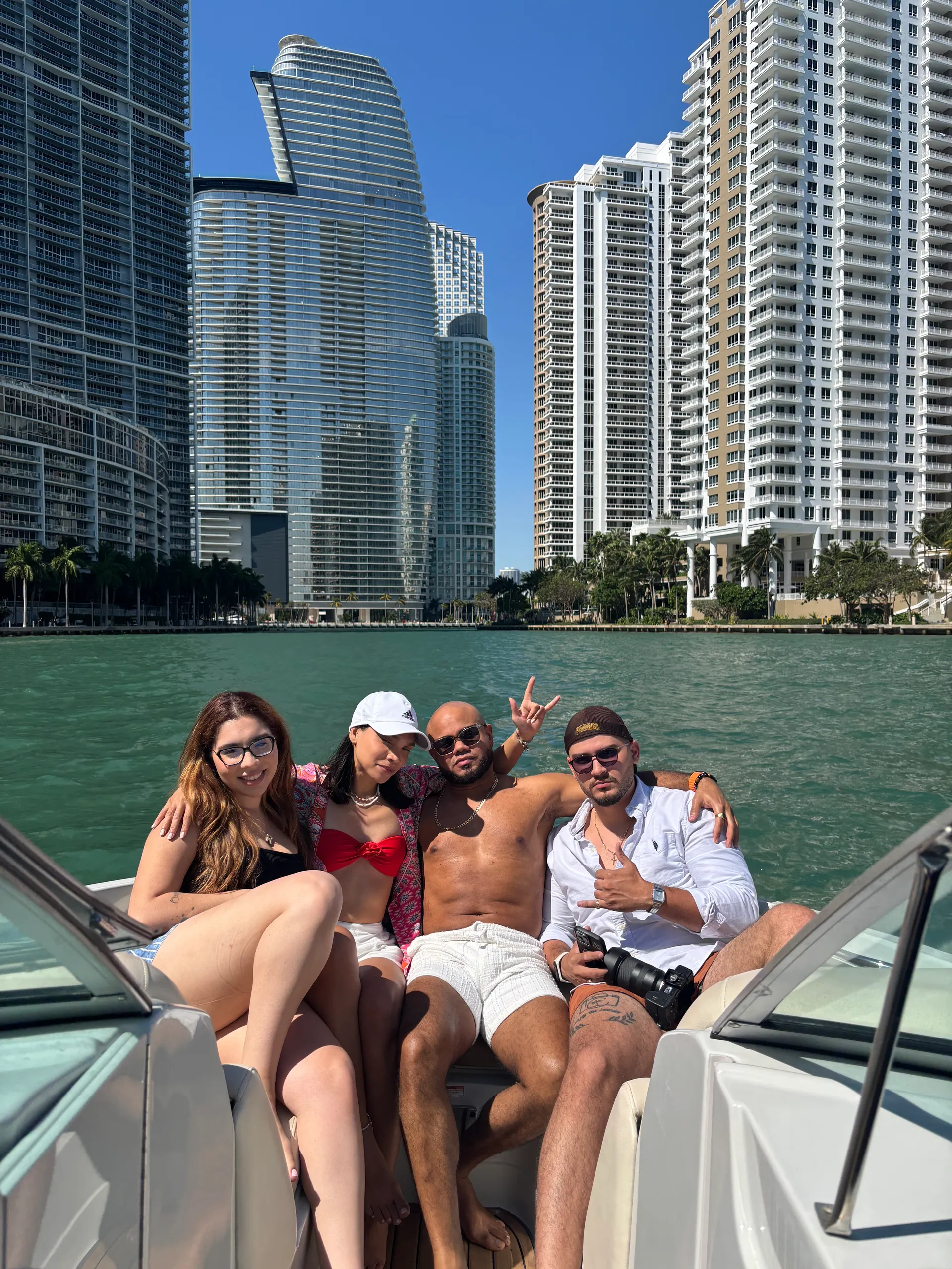 Miami: Celebrity mansions home tour and Private island charter