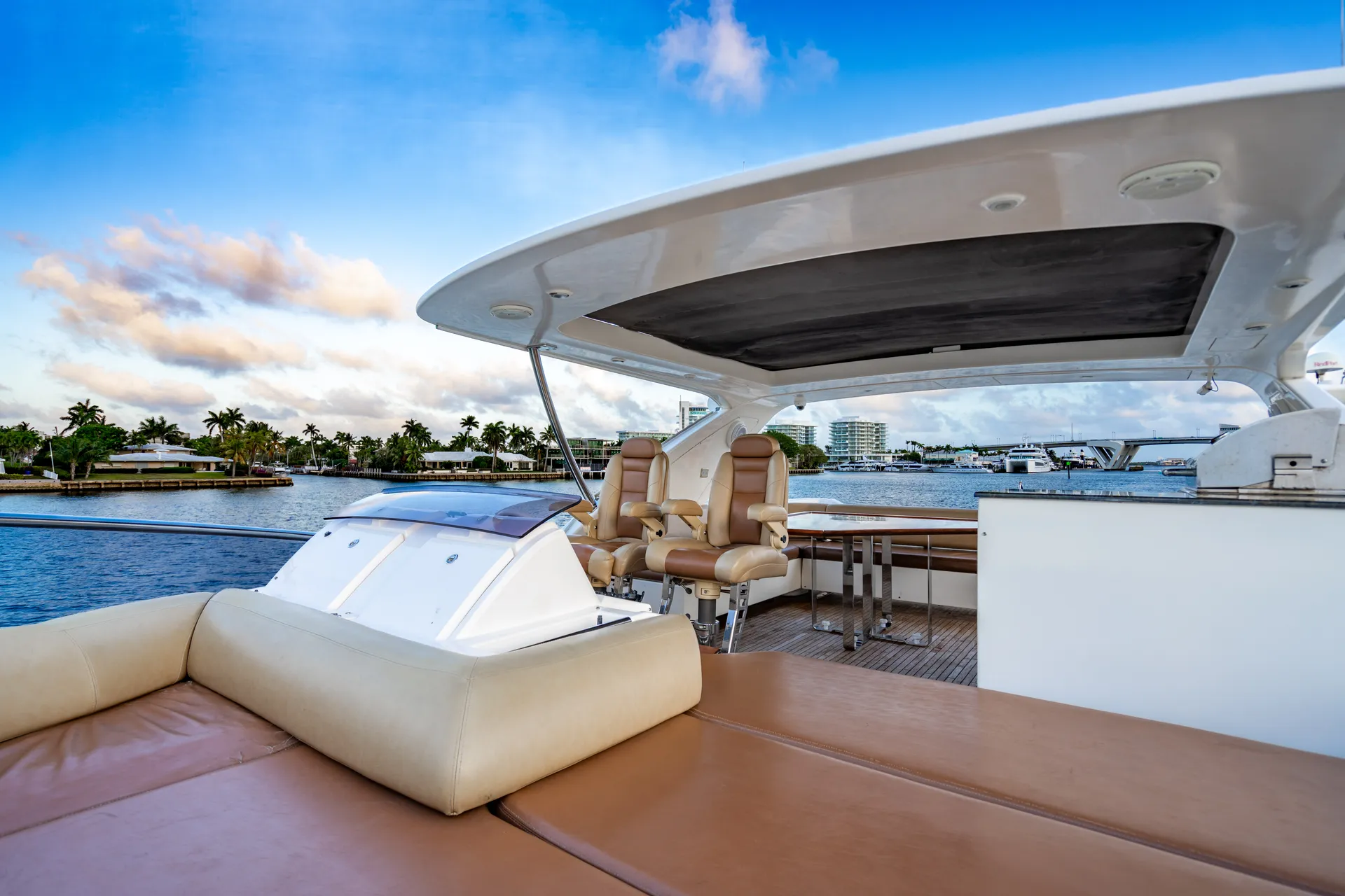 Azimut Yachts 70 in Miami Beach, FL — photo 7