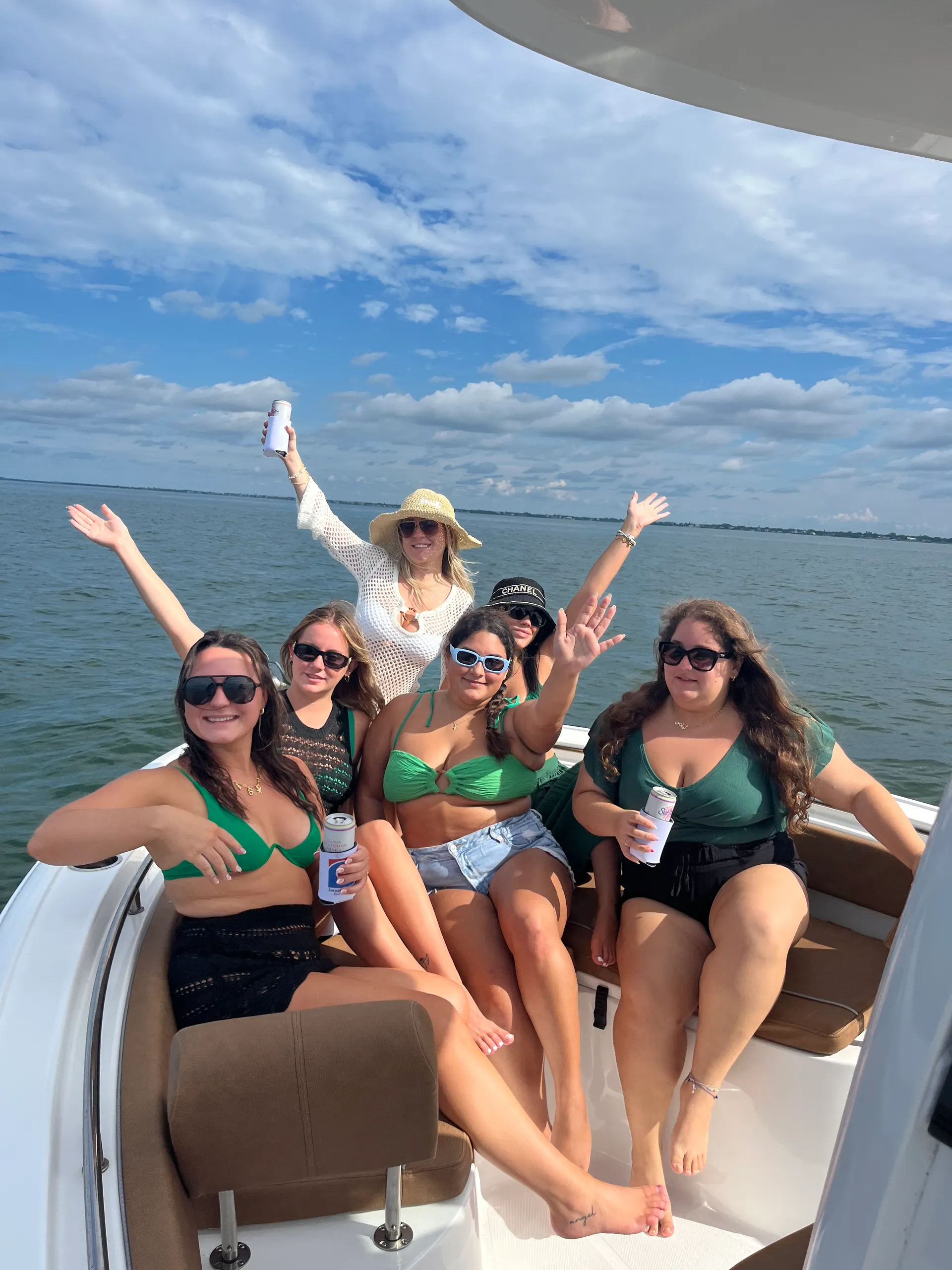 Sarasota Coastal Boat Tours on a brand new 2024 Seahunt Ultra