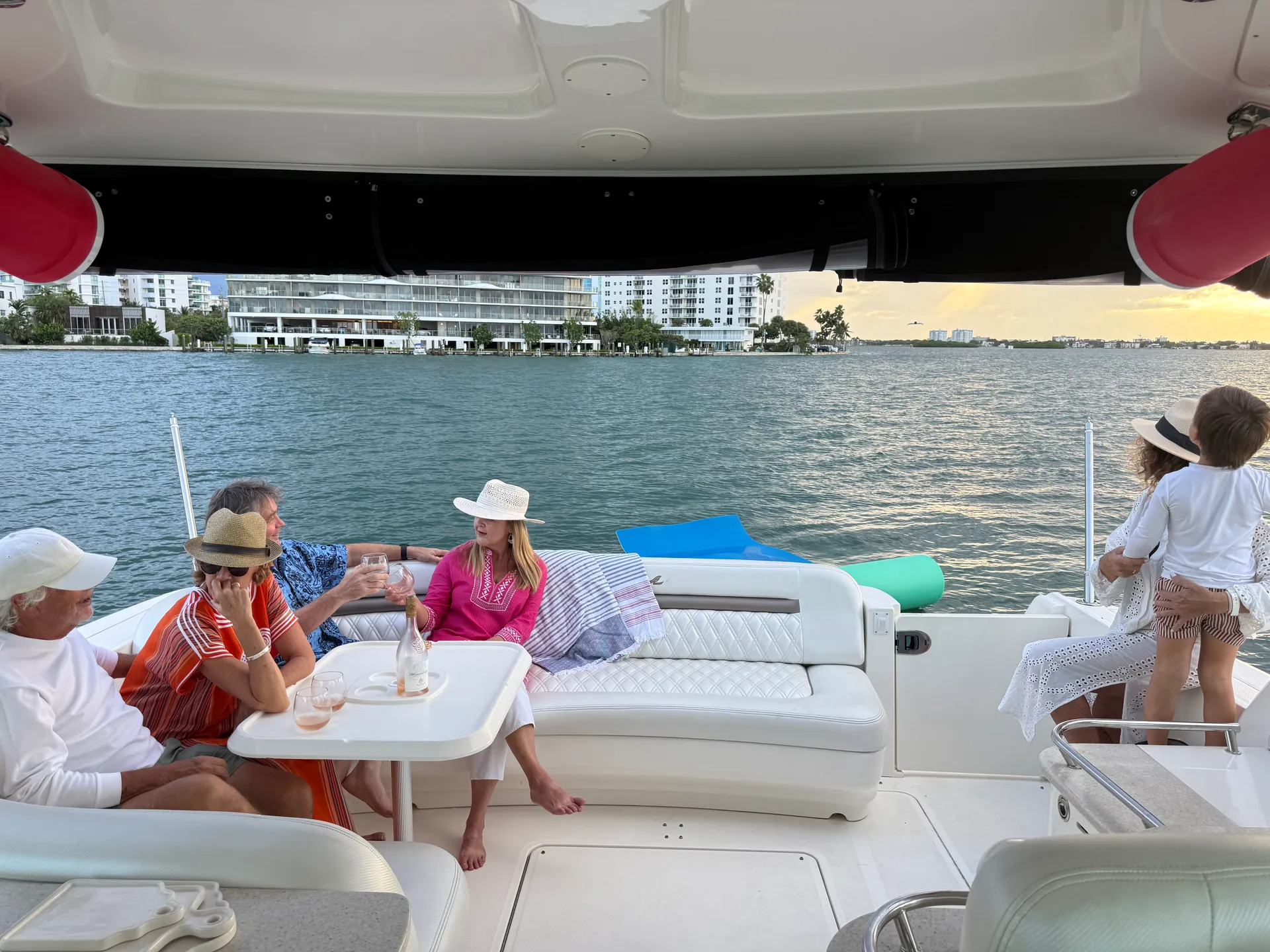 SOLARA ✨🌴 Sail in Style • 52ft Yatch • Space for 13 Guests 🌴✨