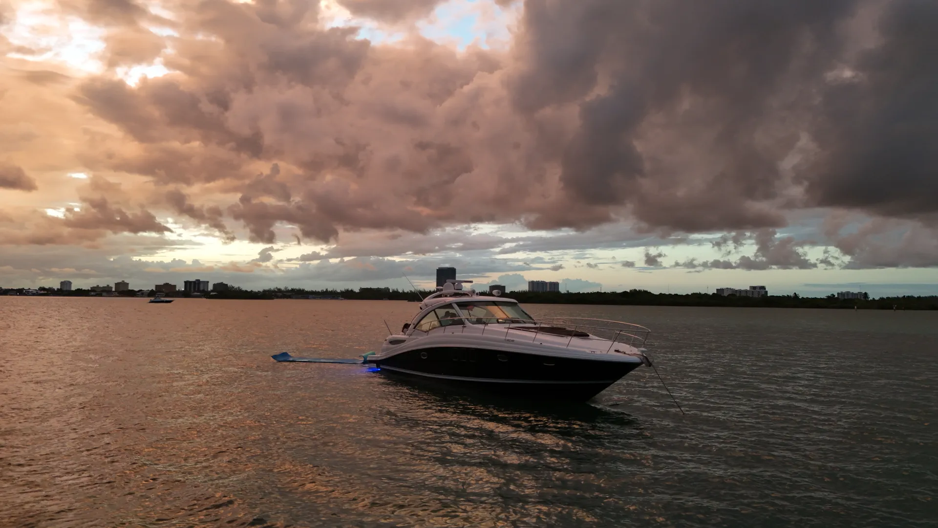 SOLARA ✨🌴 Sail in Style • 52ft Yatch • Space for 13 Guests 🌴✨