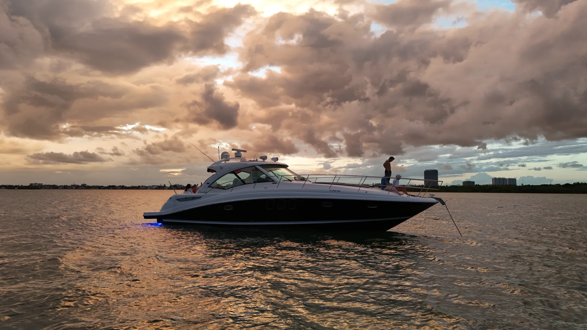 SOLARA ✨🌴 Sail in Style • 52ft Yatch • Space for 13 Guests 🌴✨