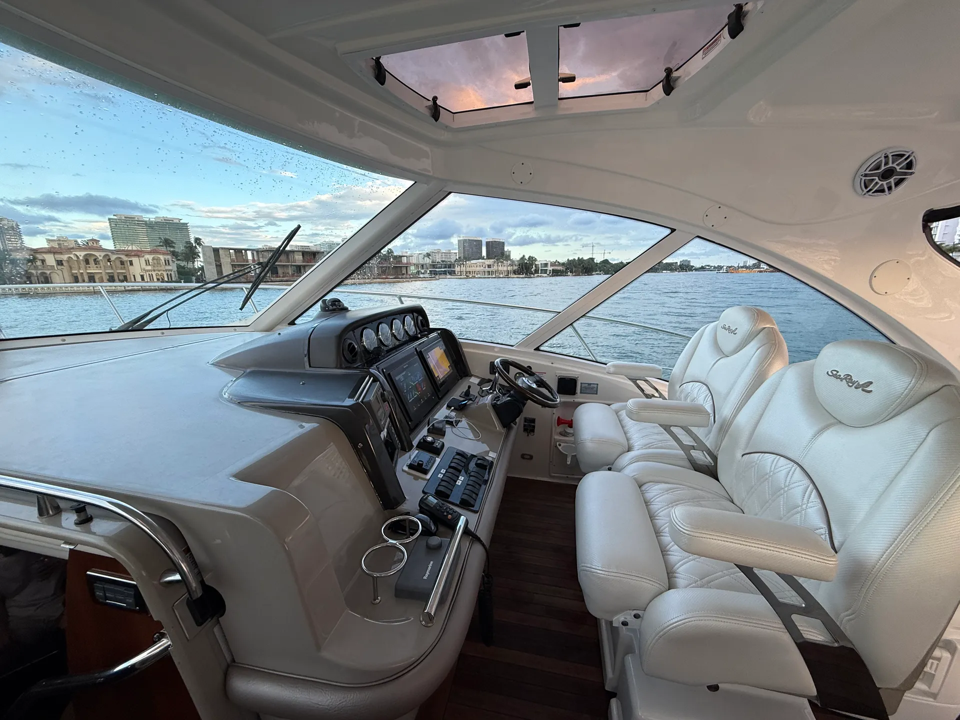 SOLARA ✨🌴 Sail in Style • 52ft Yatch • Space for 13 Guests 🌴✨