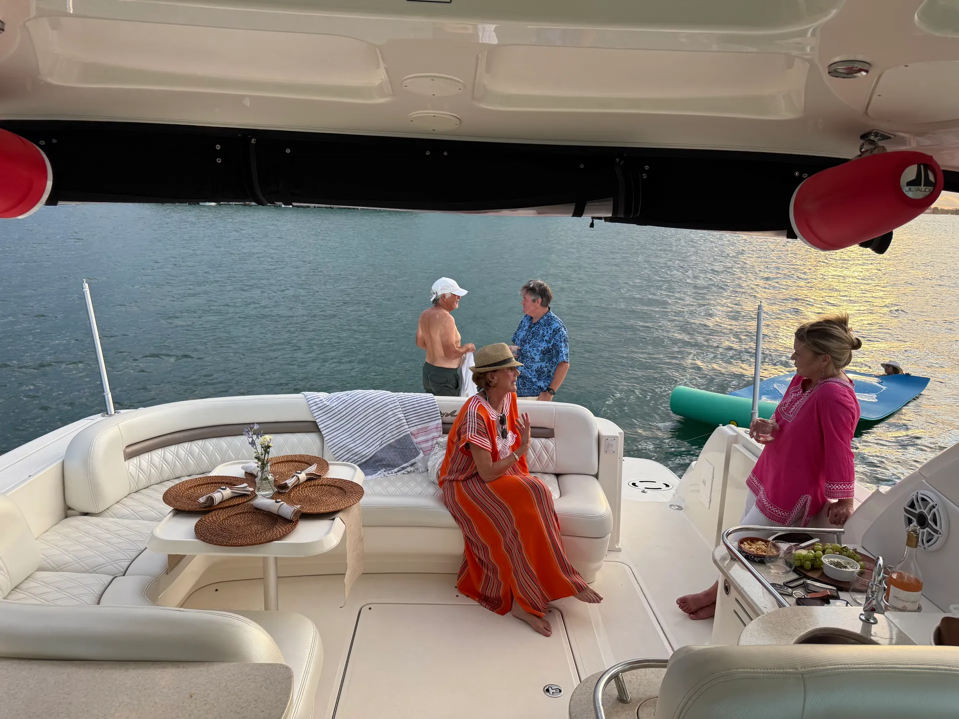 SOLARA ✨🌴 Sail in Style • 52ft Yatch • Space for 13 Guests 🌴✨