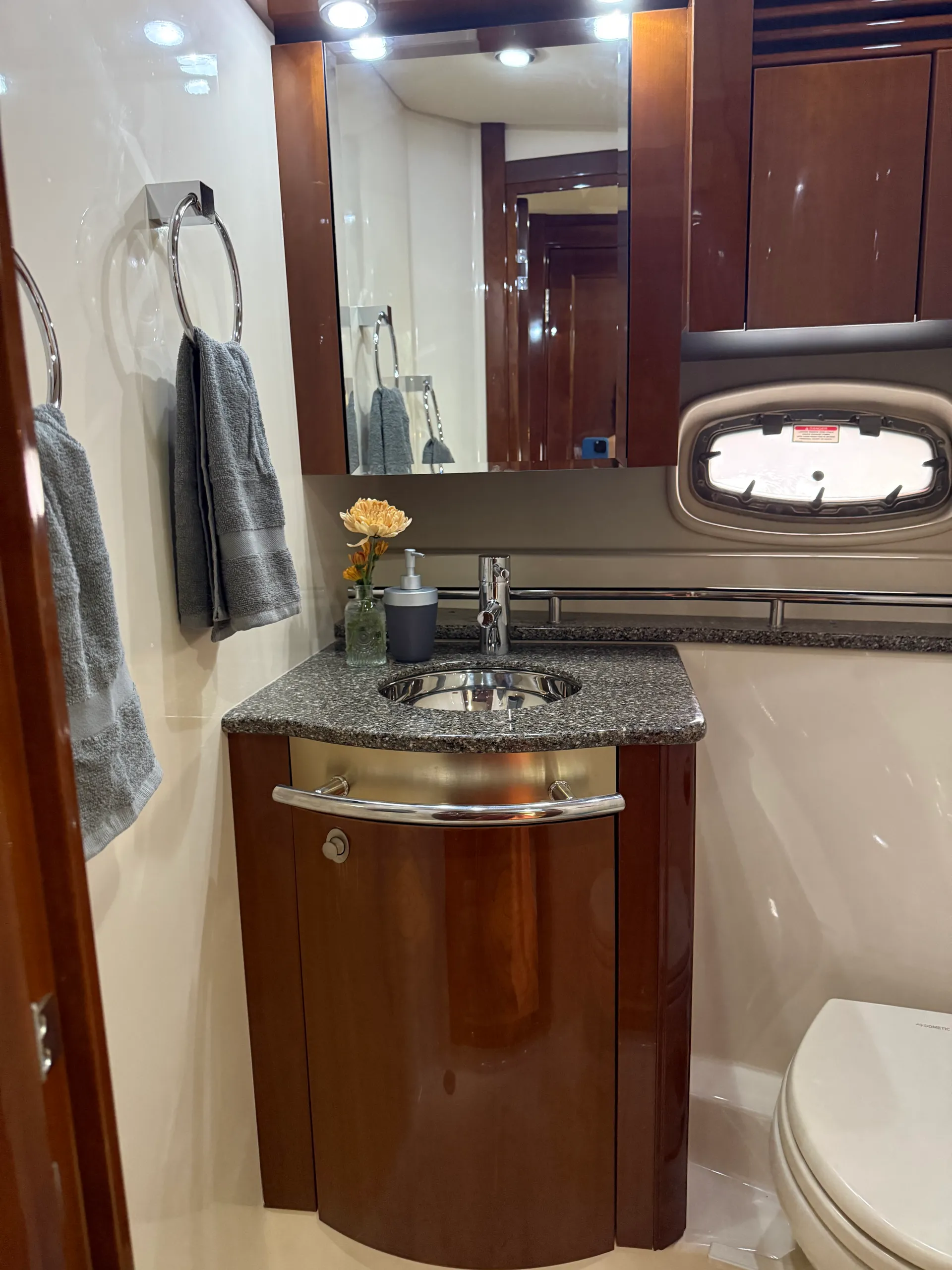 SOLARA ✨🌴 Sail in Style • 52ft Yatch • Space for 13 Guests 🌴✨