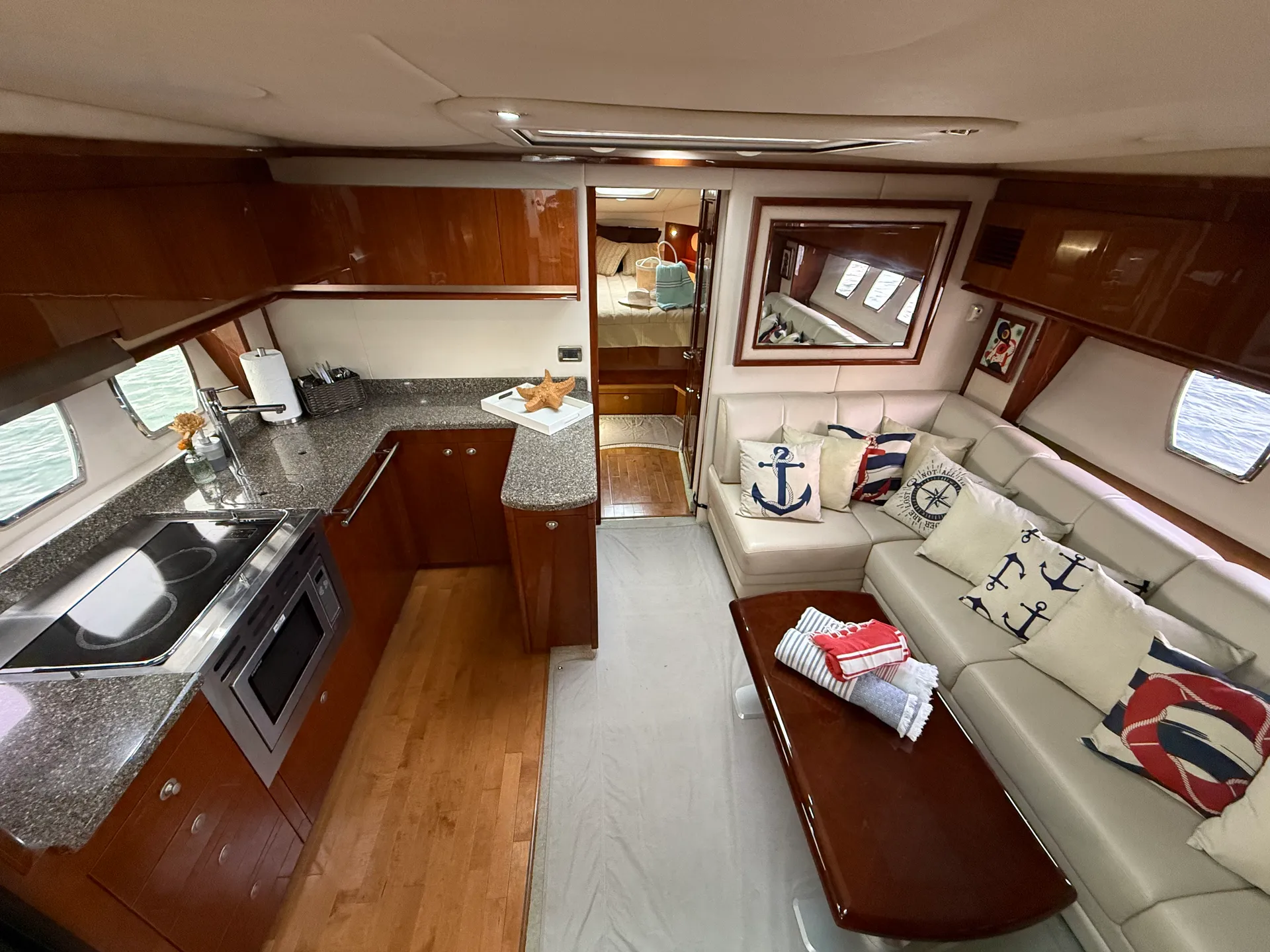 SOLARA ✨🌴 Sail in Style • 52ft Yatch • Space for 13 Guests 🌴✨