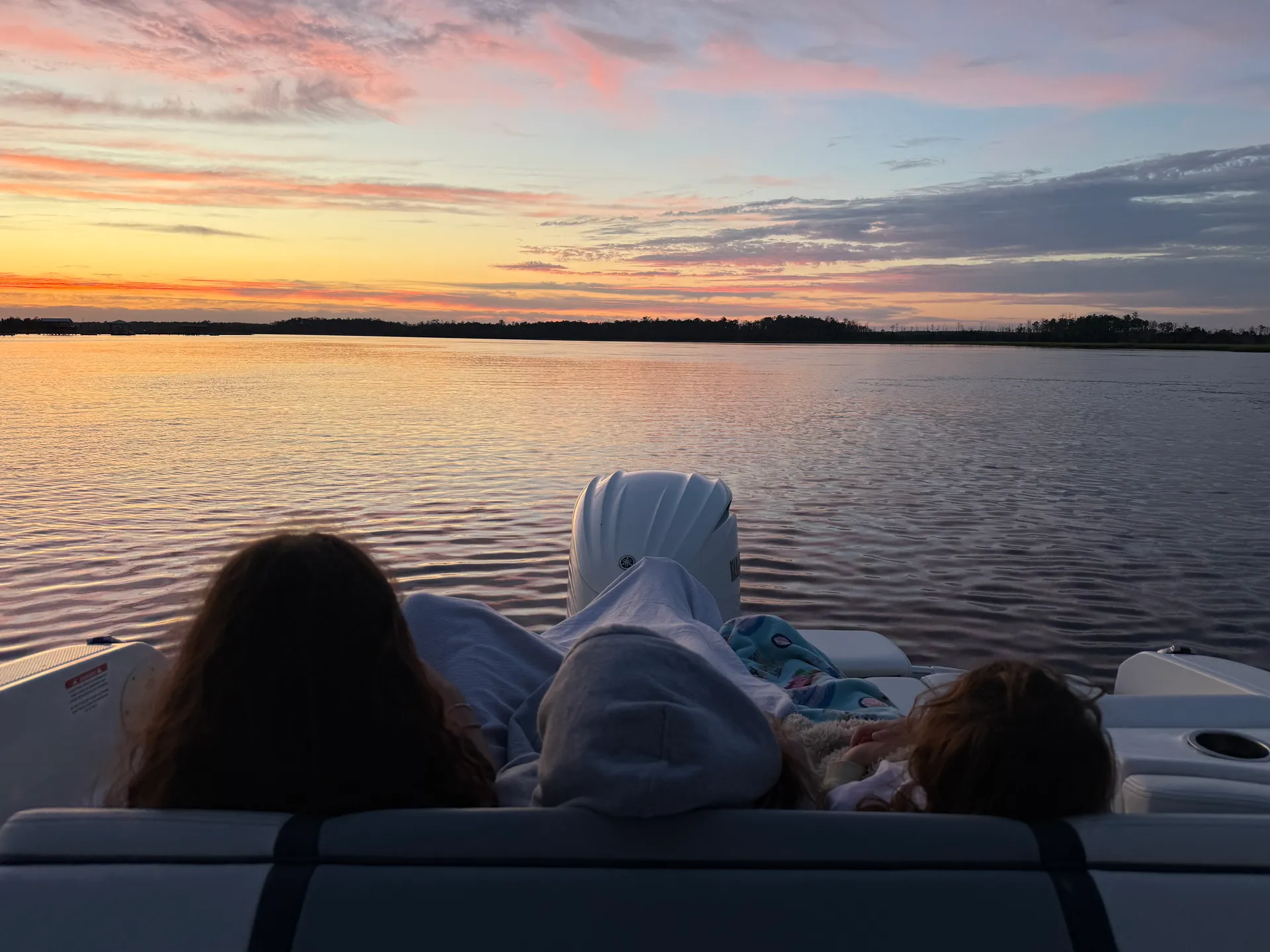 Luxury 28 Foot Charleston Boat Charter