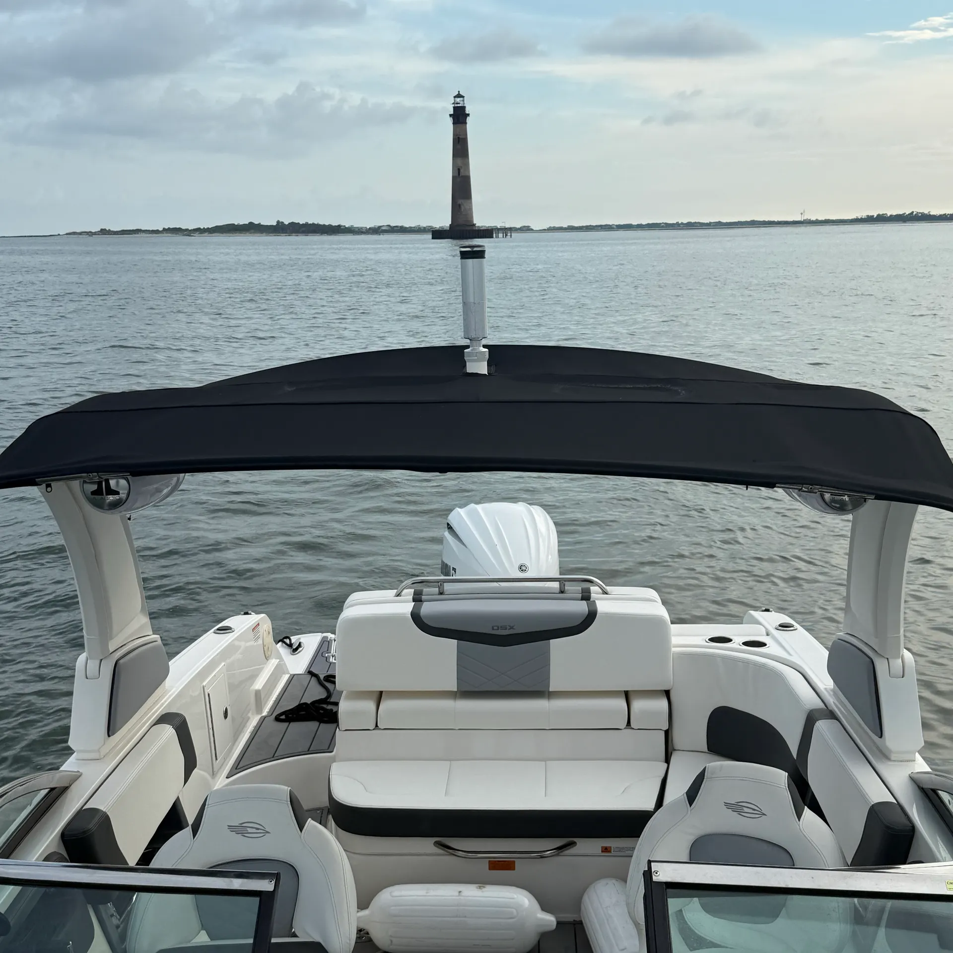 Luxury 28 Foot Charleston Boat Charter