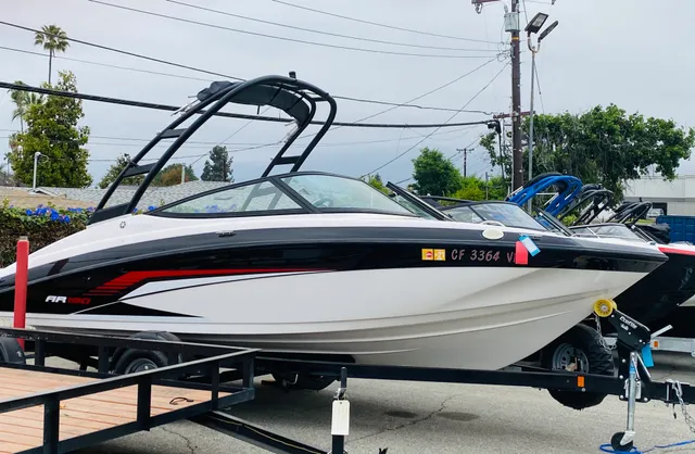 Rent a YAMAHA bow rider in Victorville, CA near me