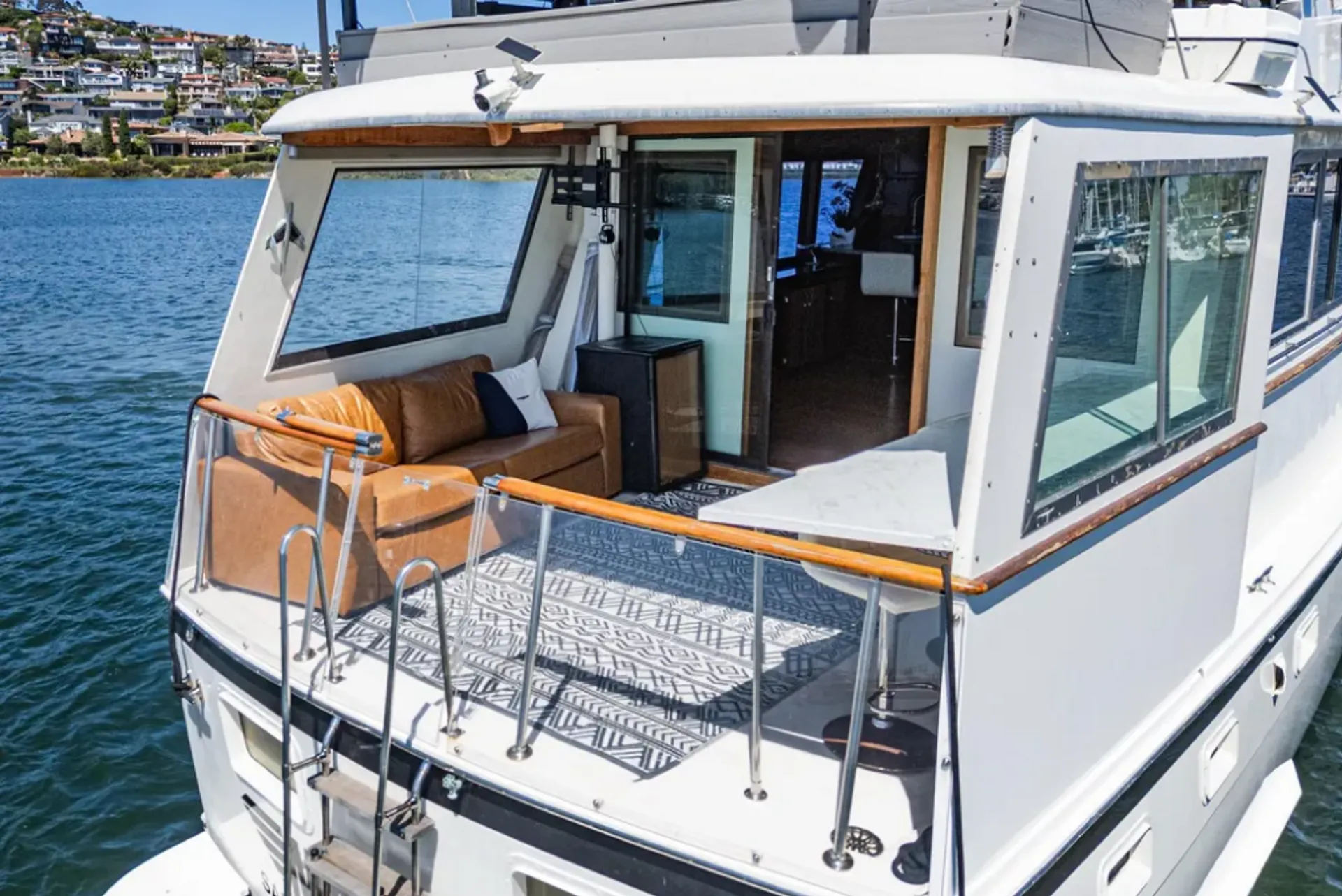 THE MOST FUN LUXURY YACHT RENTAL IN SAN DIEGO