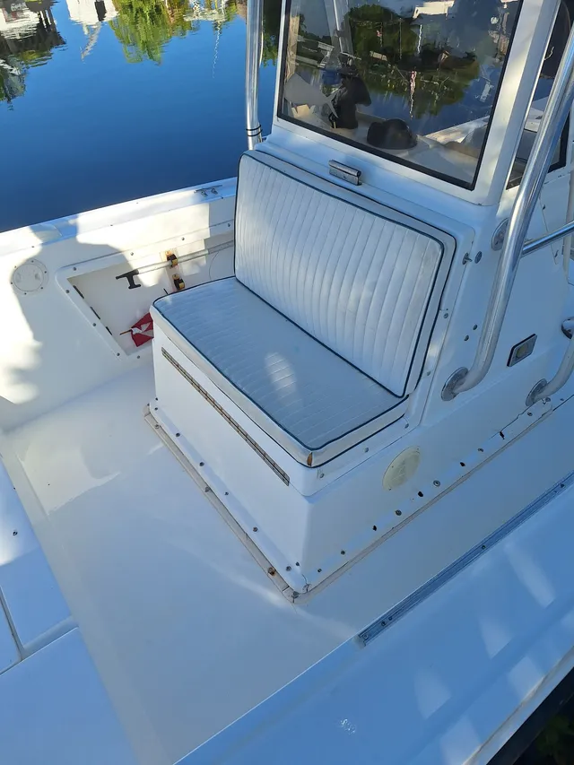 Rent a Mako Marine center console in Key Largo, FL near me