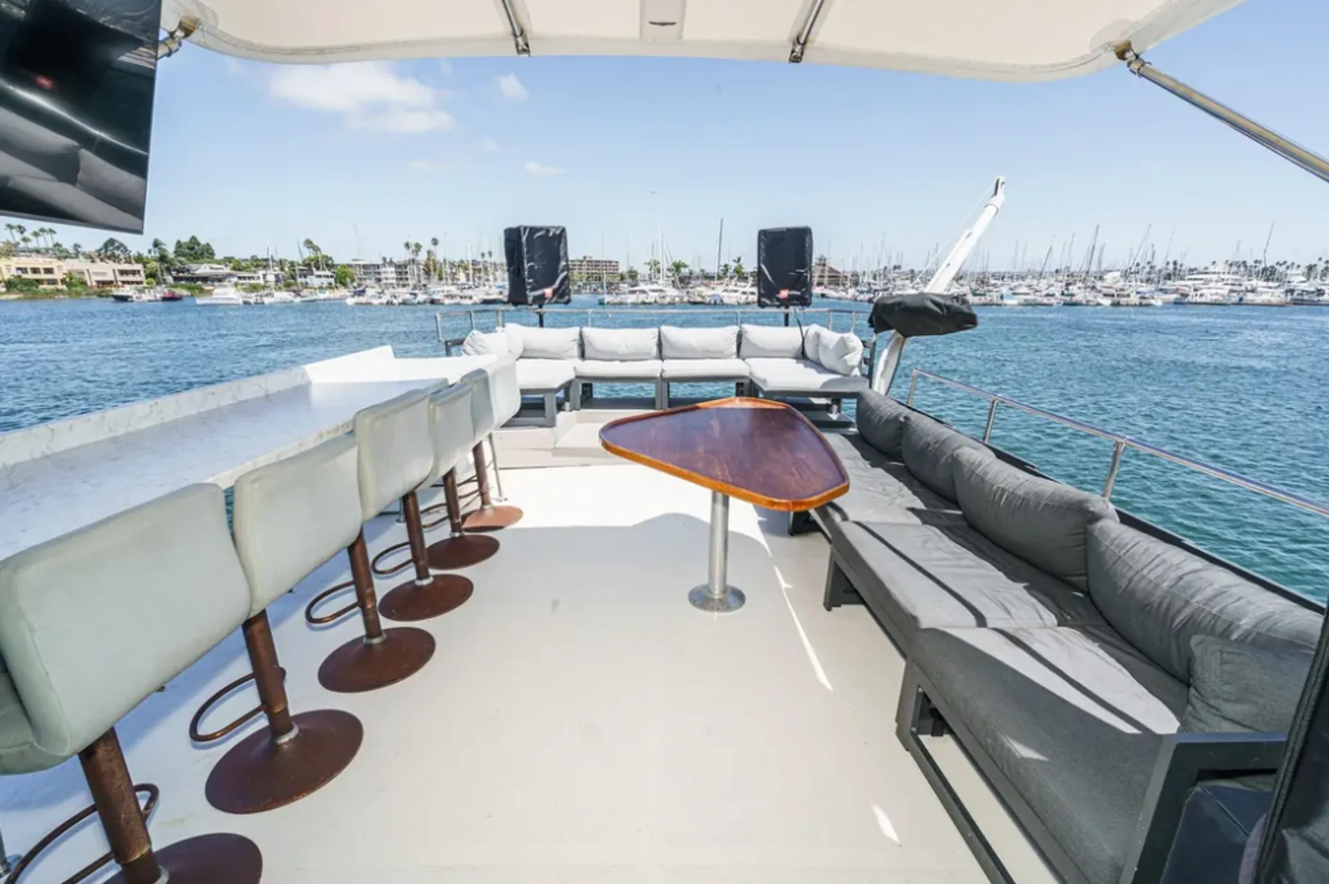 THE MOST FUN LUXURY YACHT RENTAL IN SAN DIEGO
