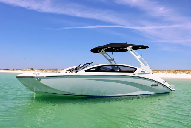 Rent a YAMAHA bow rider in Panama City Beach, FL near me