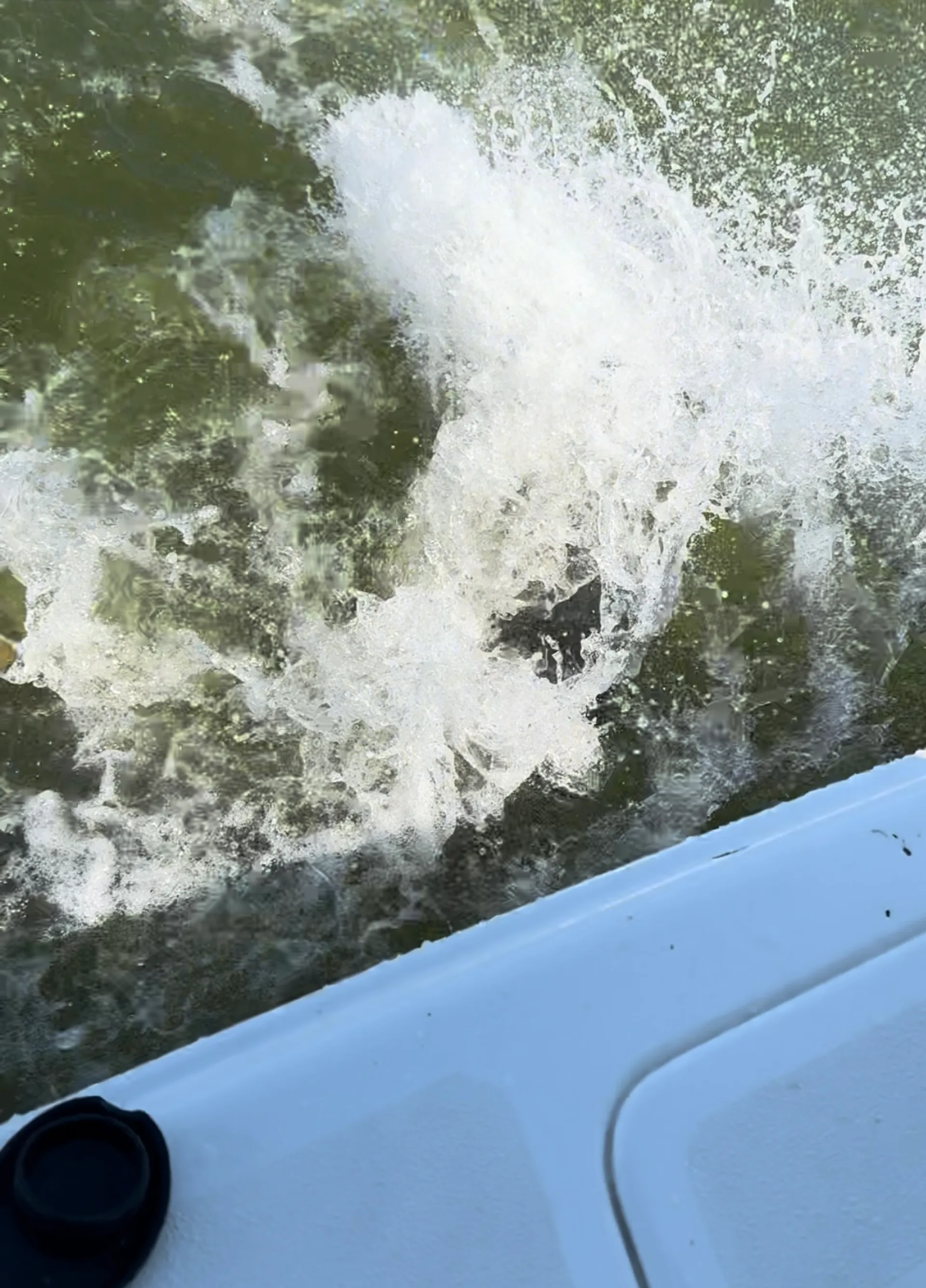 Cruise in Comfort – 2025 Sportsman 32' Seakeeper