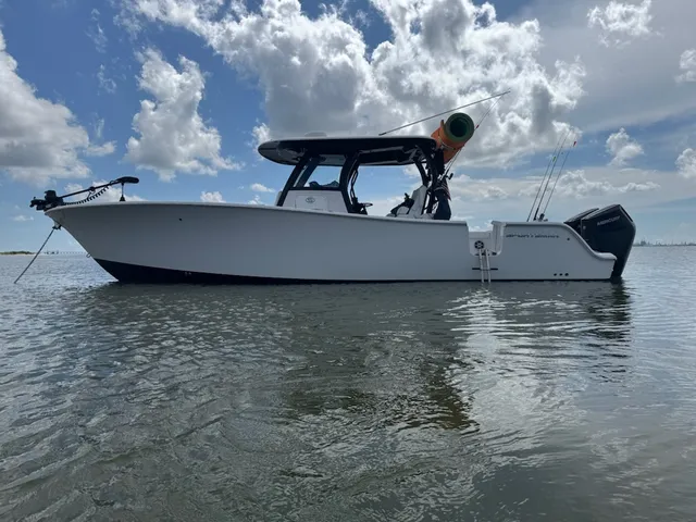 Rent a SPORTSMAN BOATS center console in Seabrook, TX near me