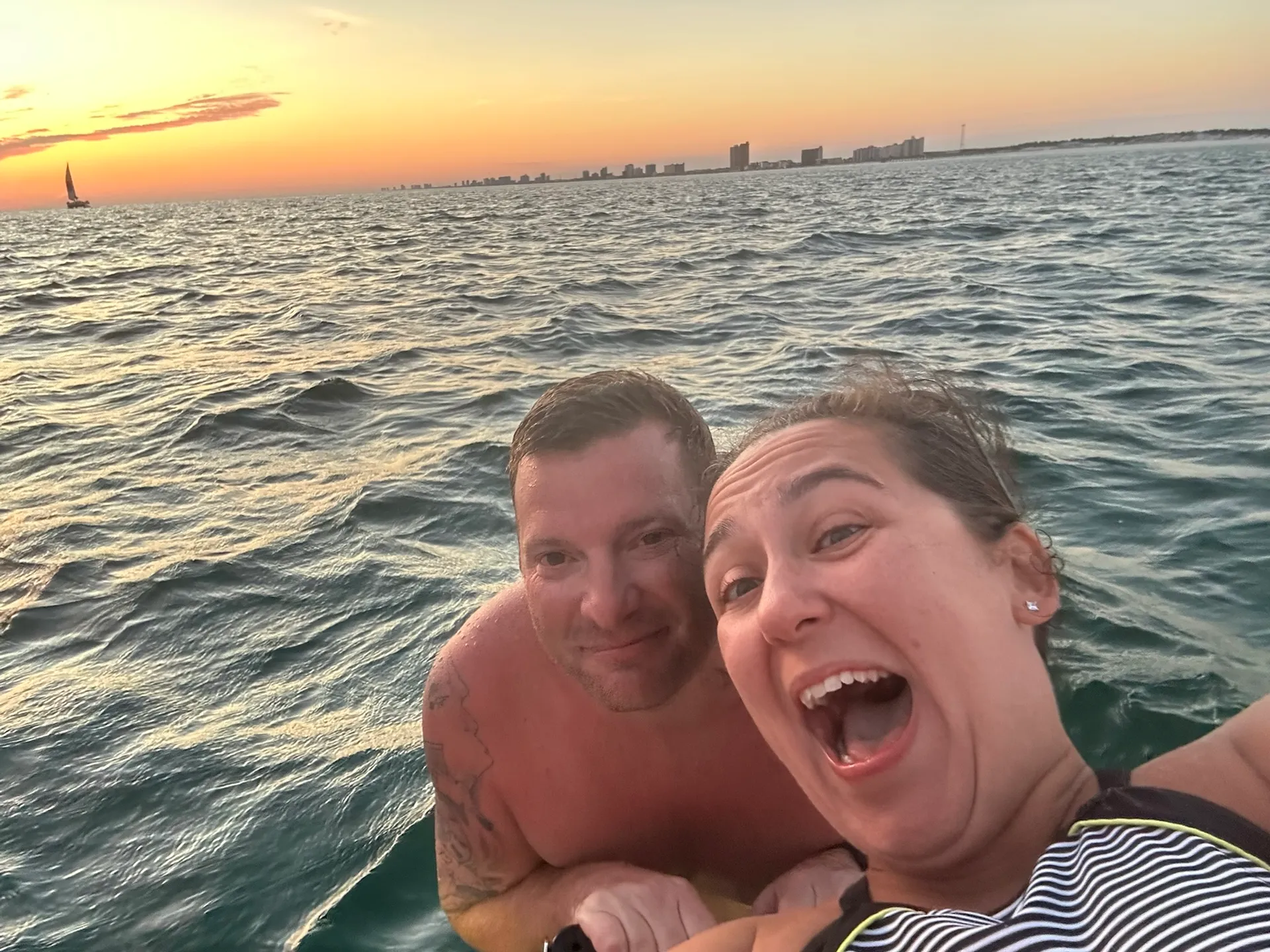 10 Person: Family Outboard &amp; Excursion Fun 2023 StarCraft 210 SVX OB