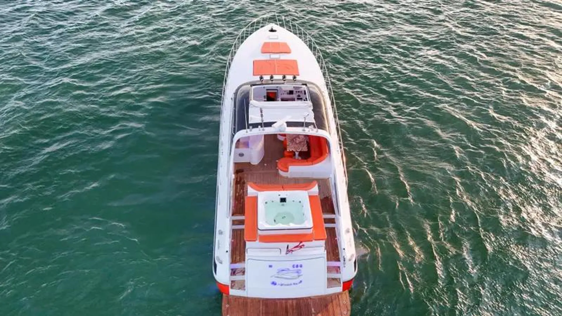 FREE HOUR // Luxury  85FT Baia Panther with JACUZZI