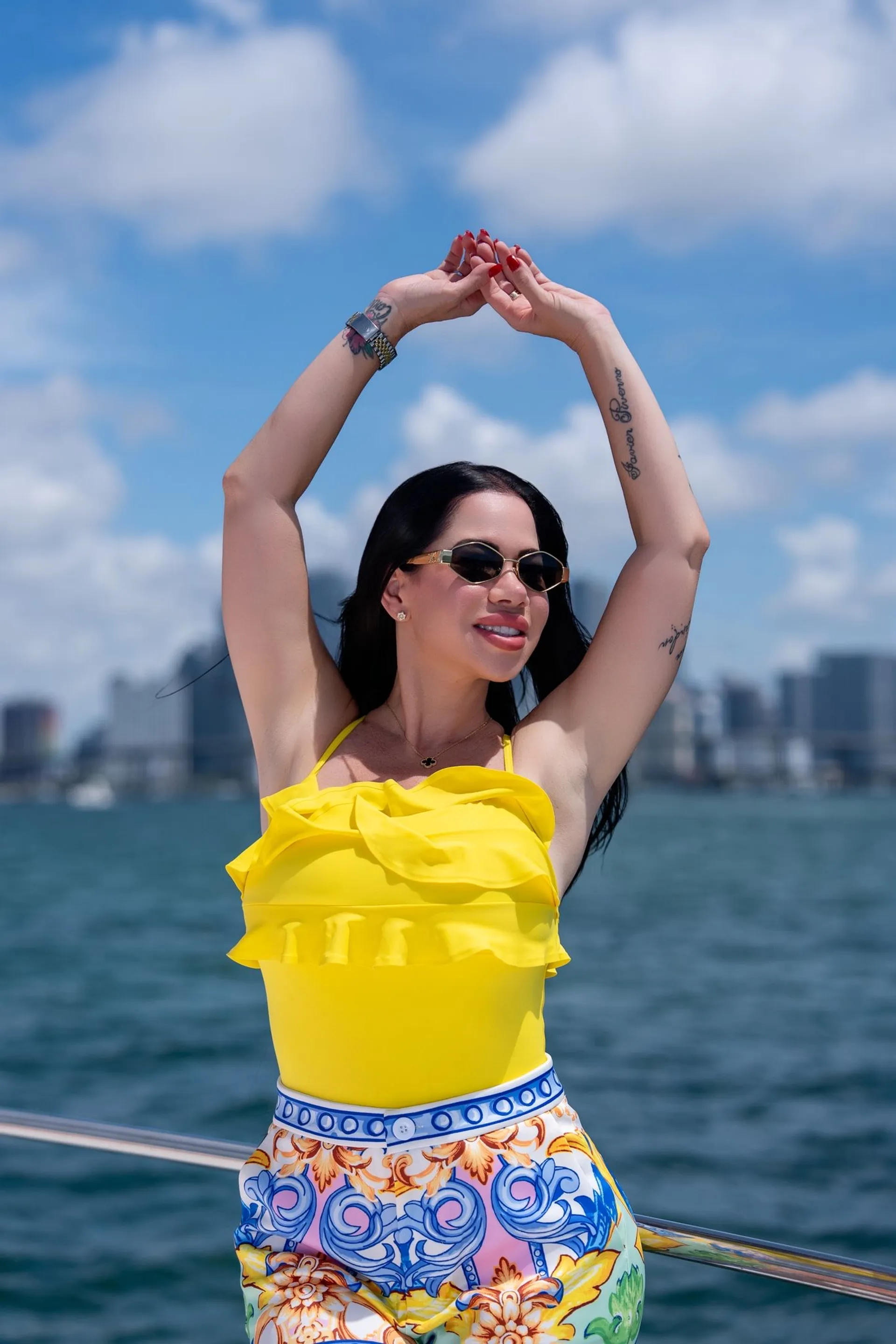 FREE HOUR // Luxury  85FT Baia Panther with JACUZZI