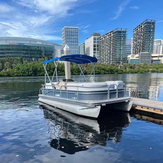 Rent a Lowe Pontoons pontoon in Tampa, FL near me