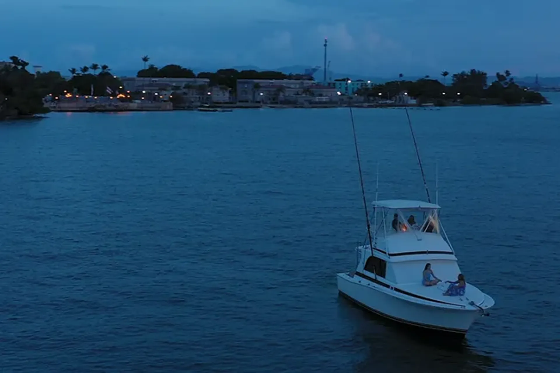 Luxury Awaits: The Bertram 33' Yachts