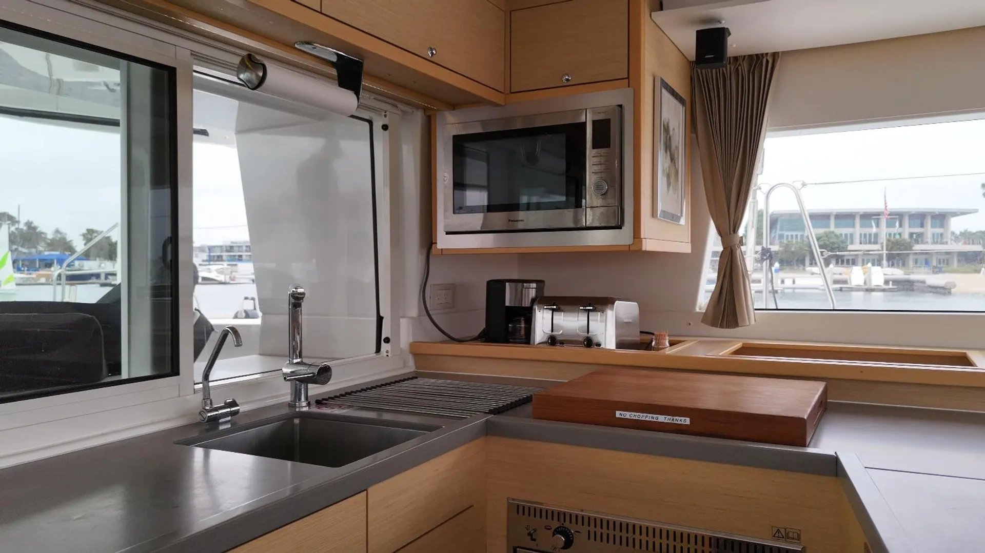 Lagoon 450f Luxury Catamaran in Newport Beach