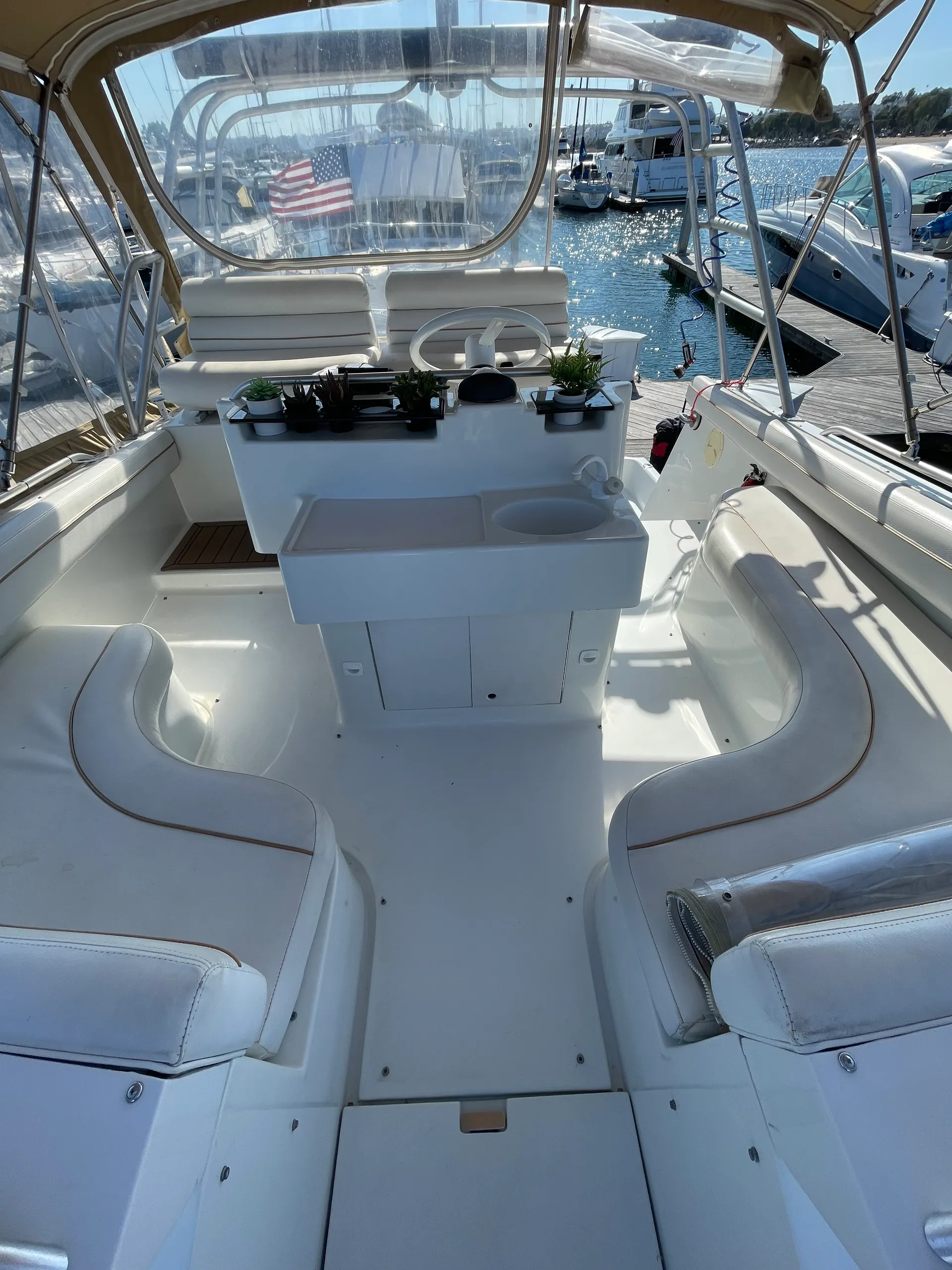 Luxury 40ft Party Yacht fully licensed W/ Capt. -BYOB 12 guests!