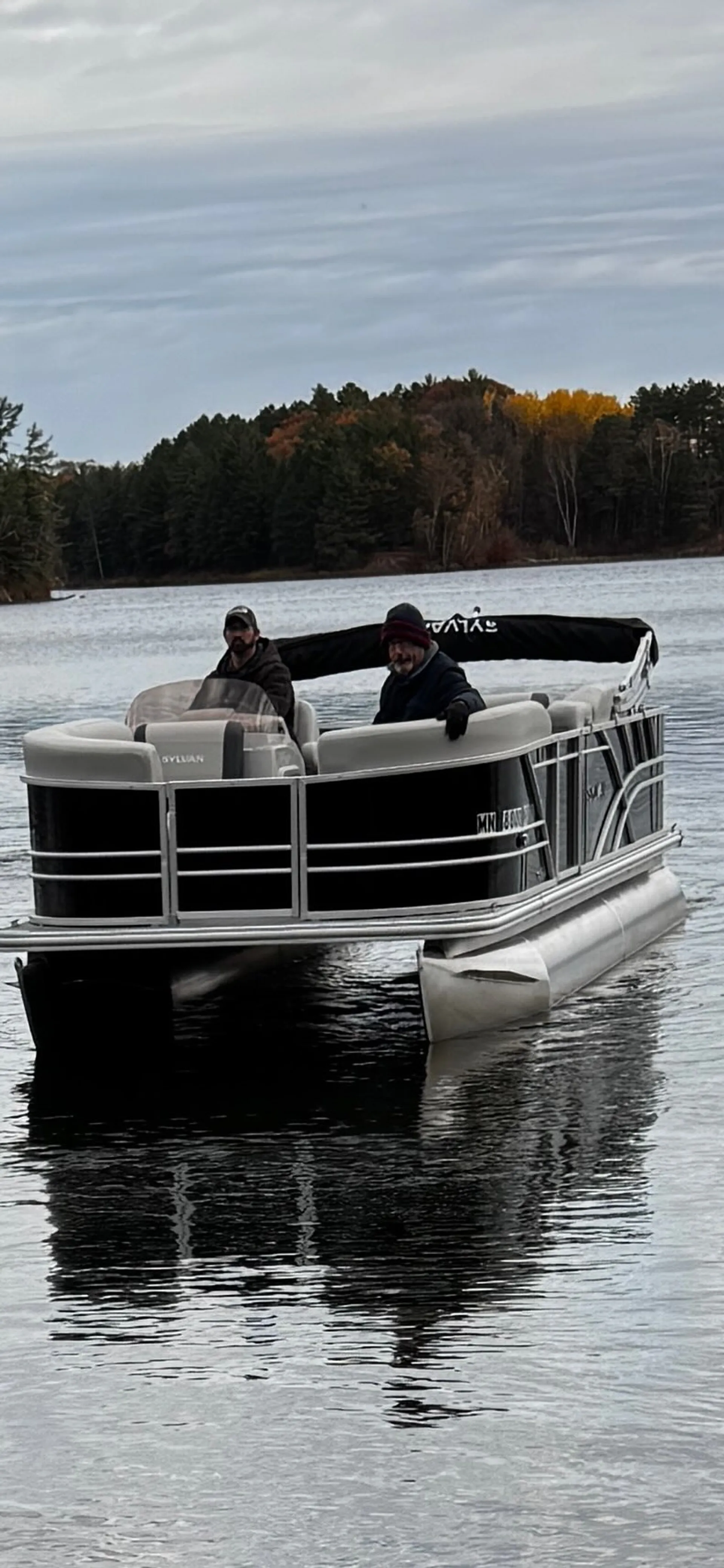 SYLVAN MARINE 820 MIRAGE PARTY FISH in Crosslake, MN — photo 3