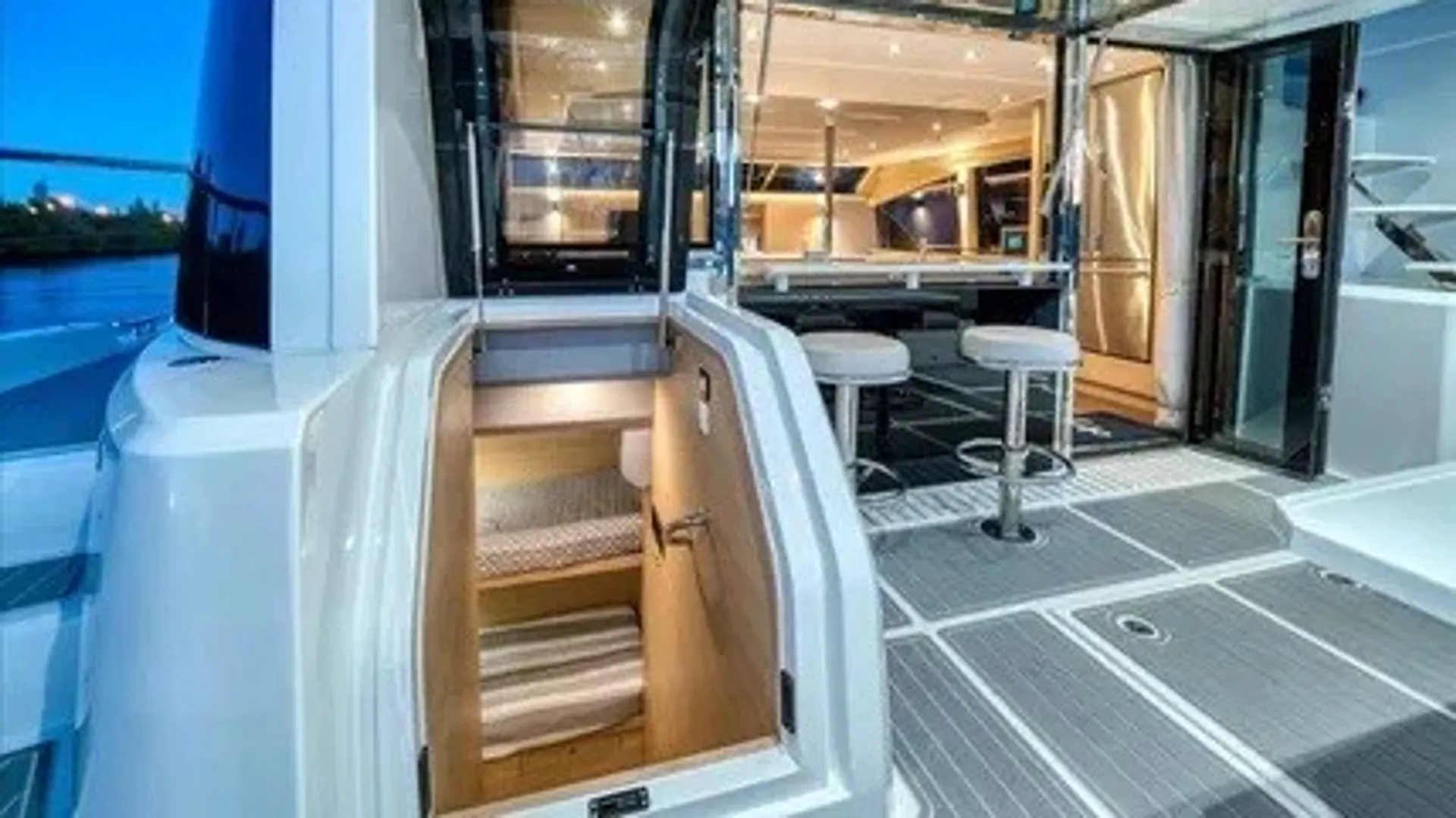 "A Better Way" - Luxury Catamaran Experience