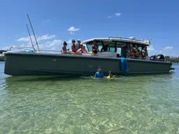 37ft Axopar - Experience the Palm Beaches Luxury Day Cruiser boat photo