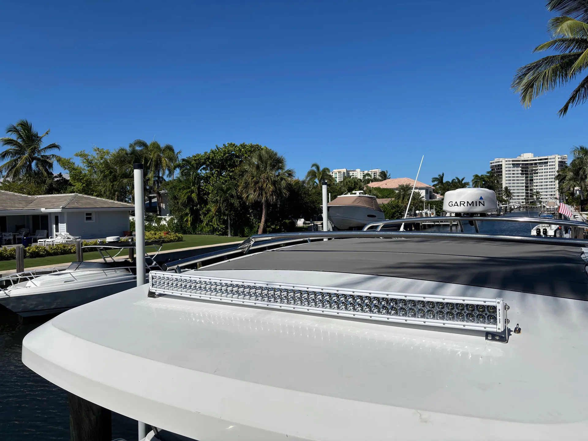 37ft Axopar - Experience the Palm Beaches Luxury Day Cruiser