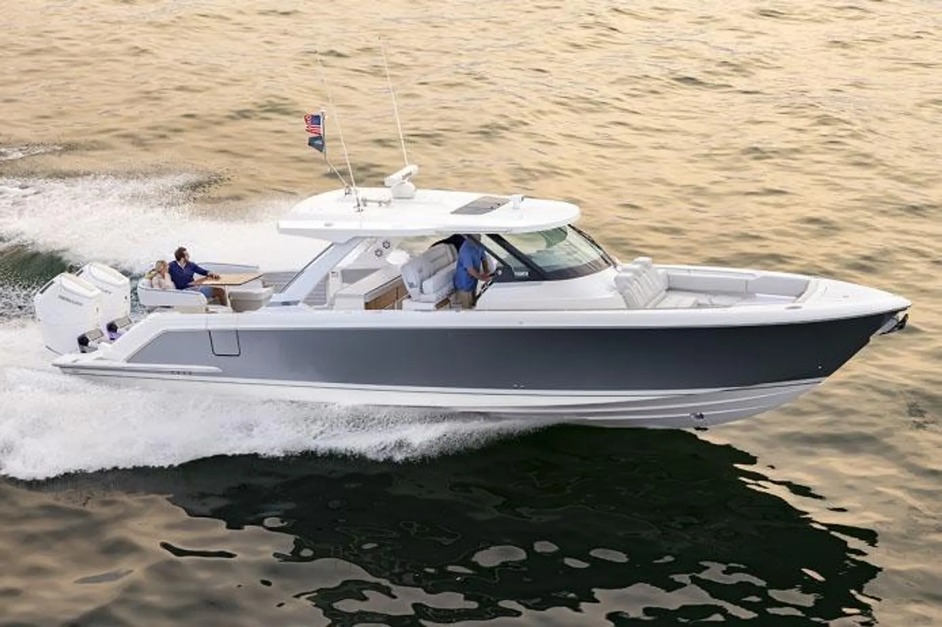 🎇WELCOME OUR BRAND NEW TIARA 43' LS CAPT, CREW, FUEL INCLUDED 🎇