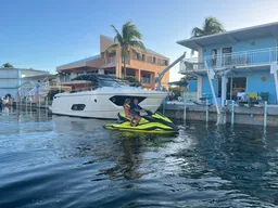 2015 Absolute 40 STL Motor Yacht for rent boat photo