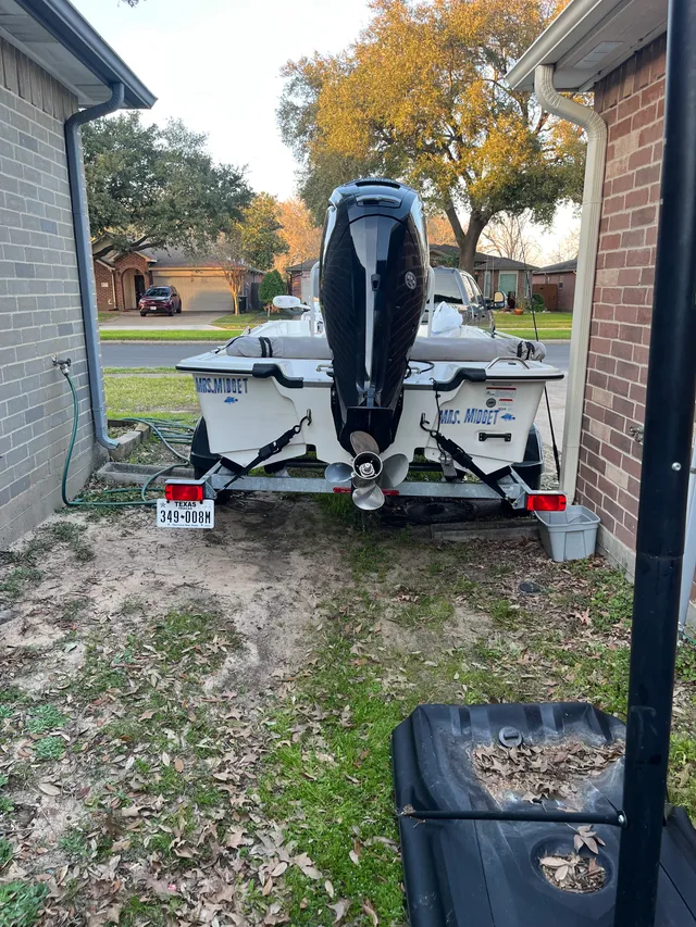 Rent a MAKO MARINE skiff in Katy, TX near me