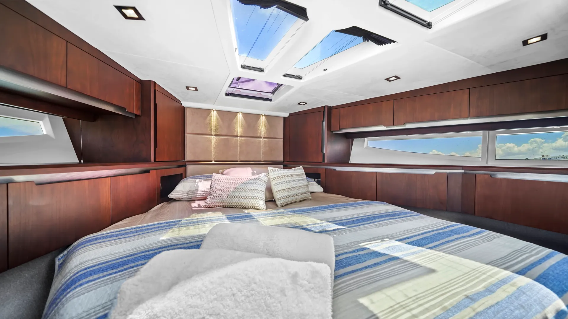 ⭐ FREE HOUR  ⭐ 50 ft LUXURY 3-Story Yacht including JET SKI- 13 pax