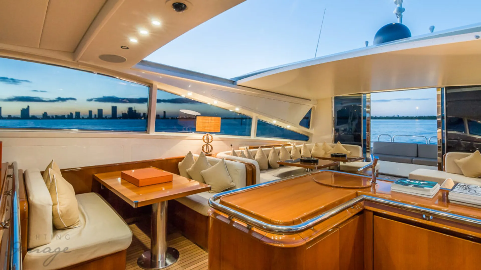 95ft Leopard Pershing Mega Yacht w/Water Toys