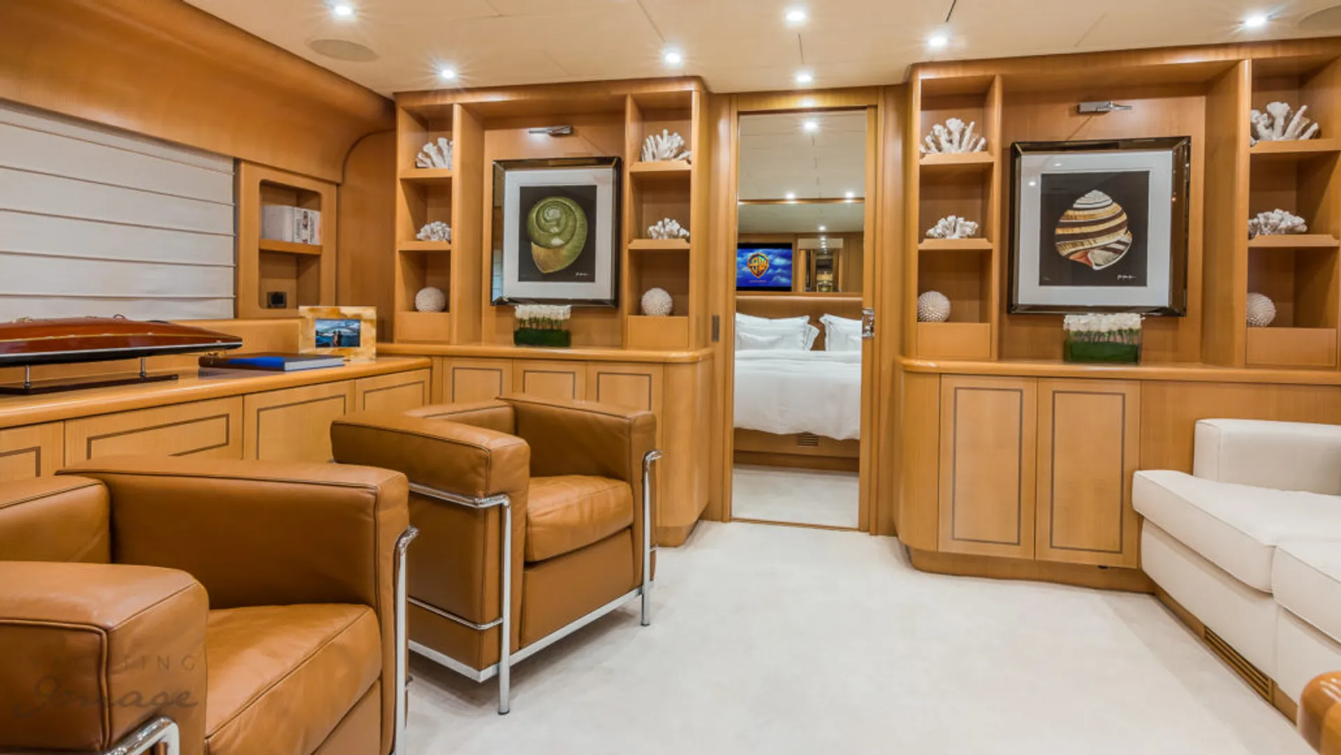 95ft Leopard Pershing Mega Yacht w/Water Toys