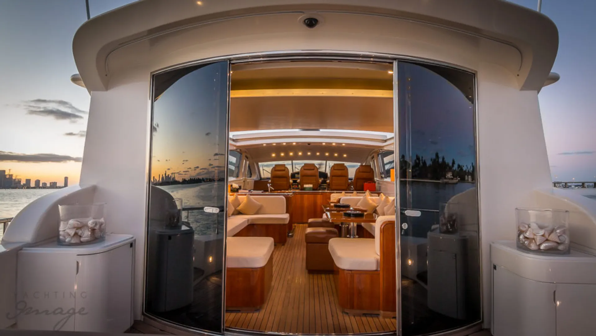 95ft Leopard Pershing Mega Yacht w/Water Toys