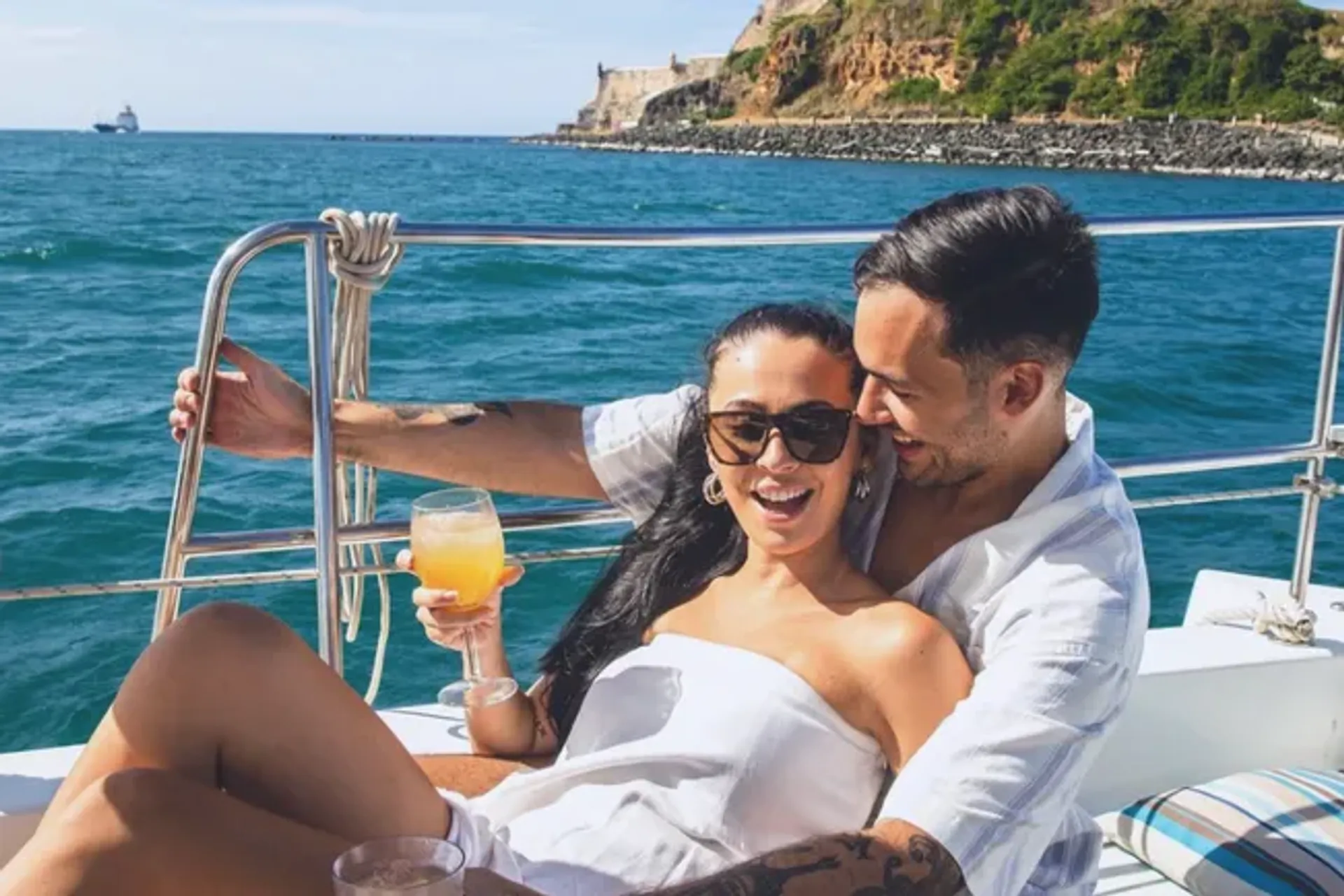 Sailing DeBÍ TiRAR MáS FOToS in Old San Juan