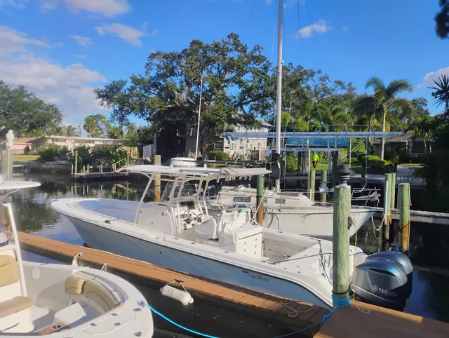 Rent a EDGEWATER POWERBOATS center console in Sarasota, FL near me