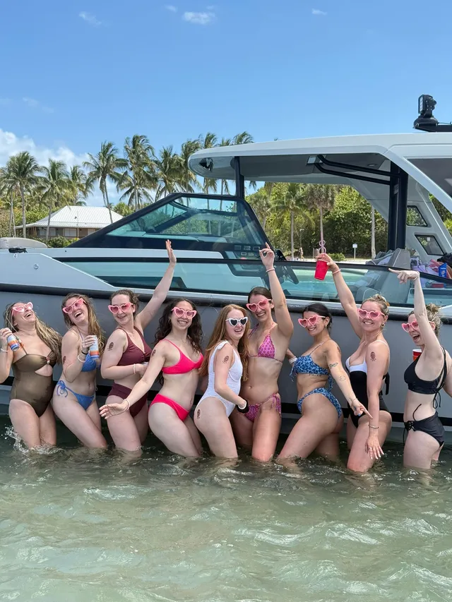 Rent a Saxdor motor yacht in West Palm Beach, FL near me