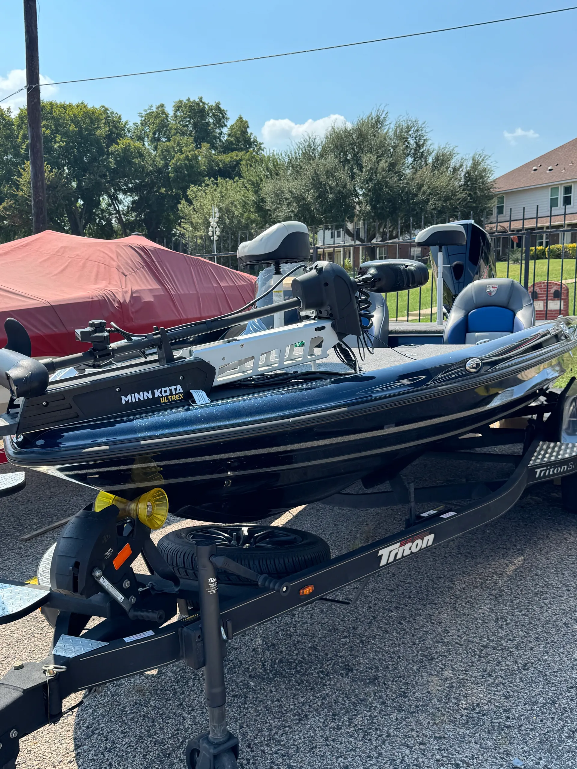 Ultimate Relaxation & Fishing Adventure: State-of-the-Art Boating Expe