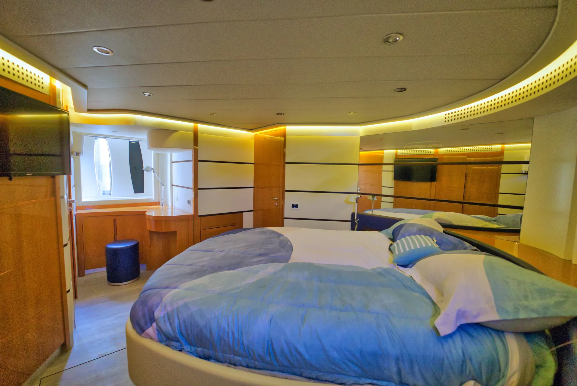 Miami Yacht Rental 70ft | 2 jet skis