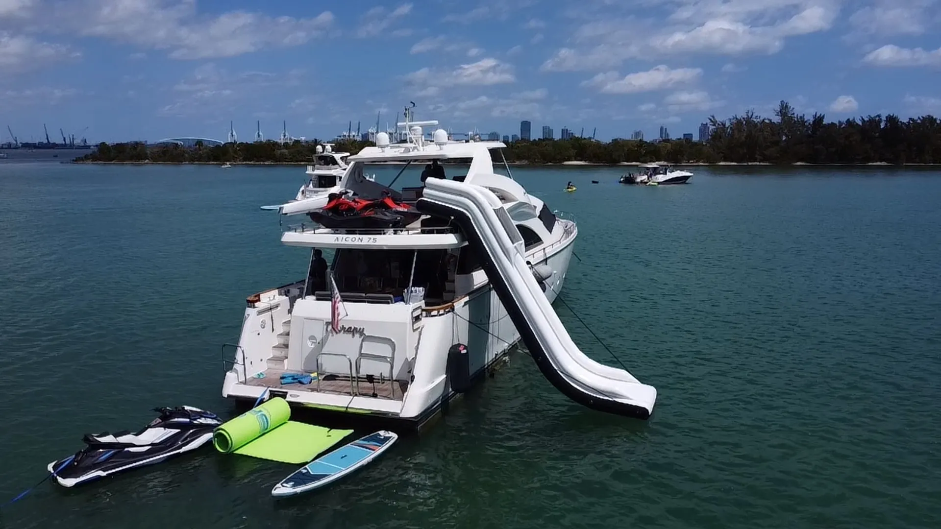 Astondoa 55 open  in Nassau, New Providence — photo 4