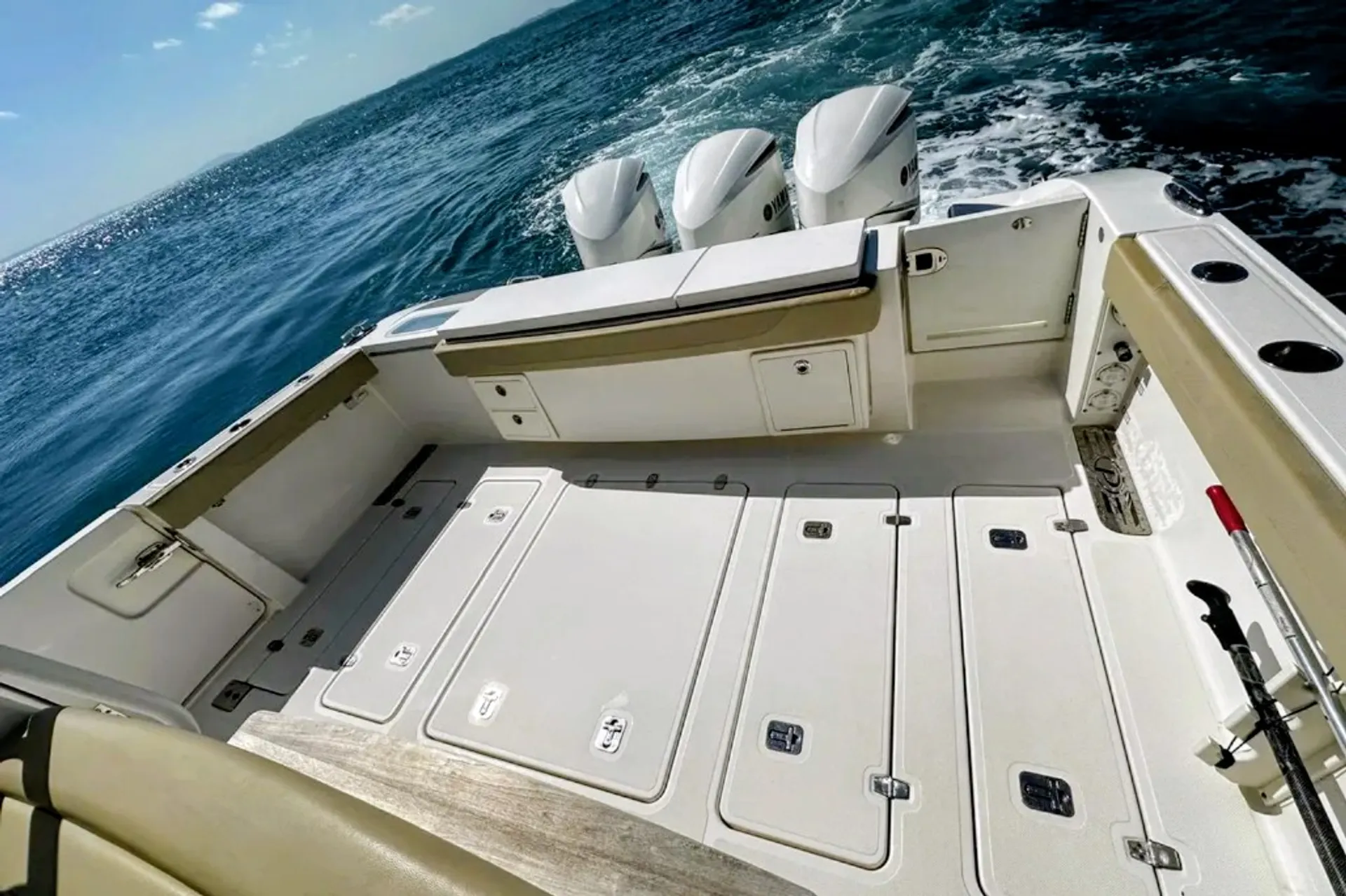 43ft Luxury Sport Yacht (Tiara Pursuit)
